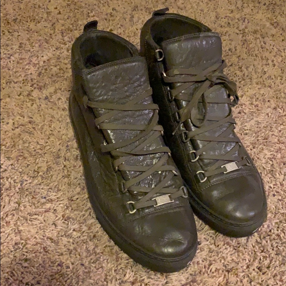 Authentic men’s balenciaga sneakers